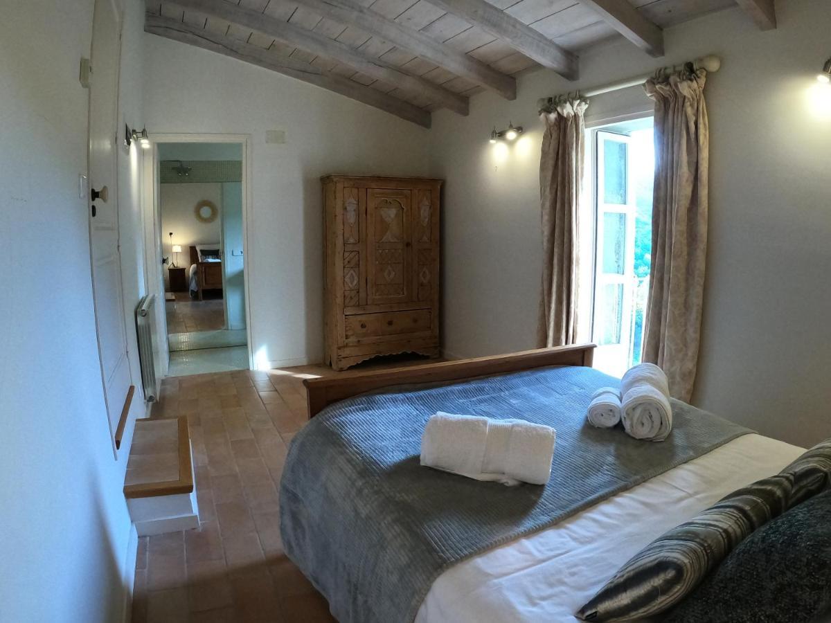 B&B Can Jan Sant Ferriol Bagian luar foto